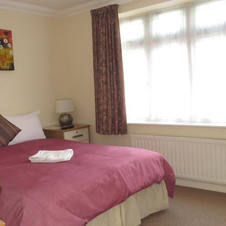Montrose Guest House Romford Exterior foto