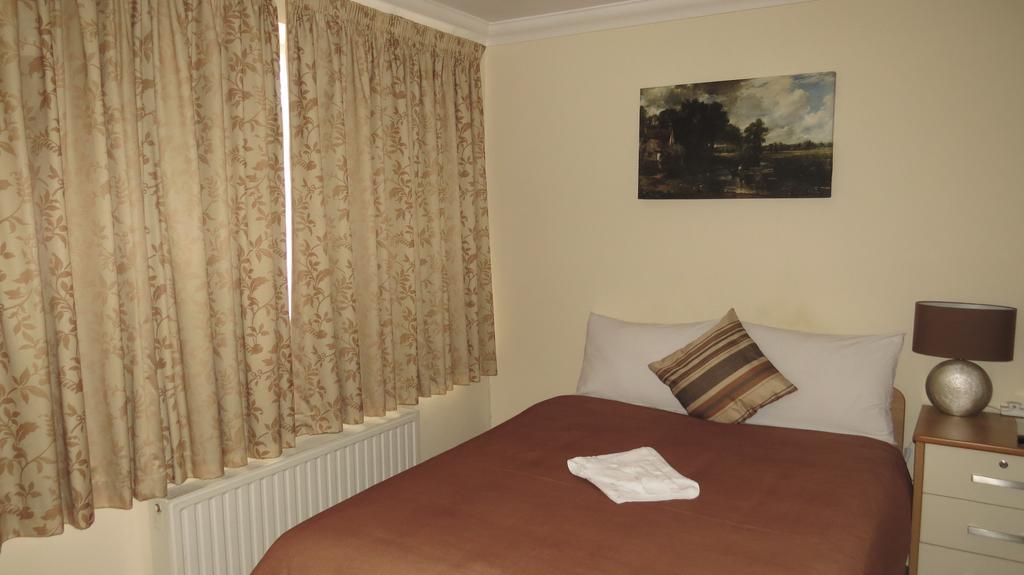 Montrose Guest House Romford Exterior foto